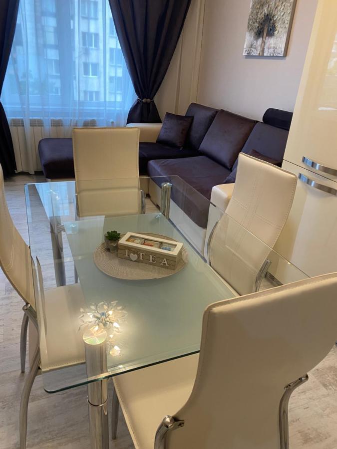 Iva Luxury Apartament Ruse Zewnętrze zdjęcie